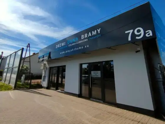 Przegląd salonów okien i drzwi w Rzeszowie